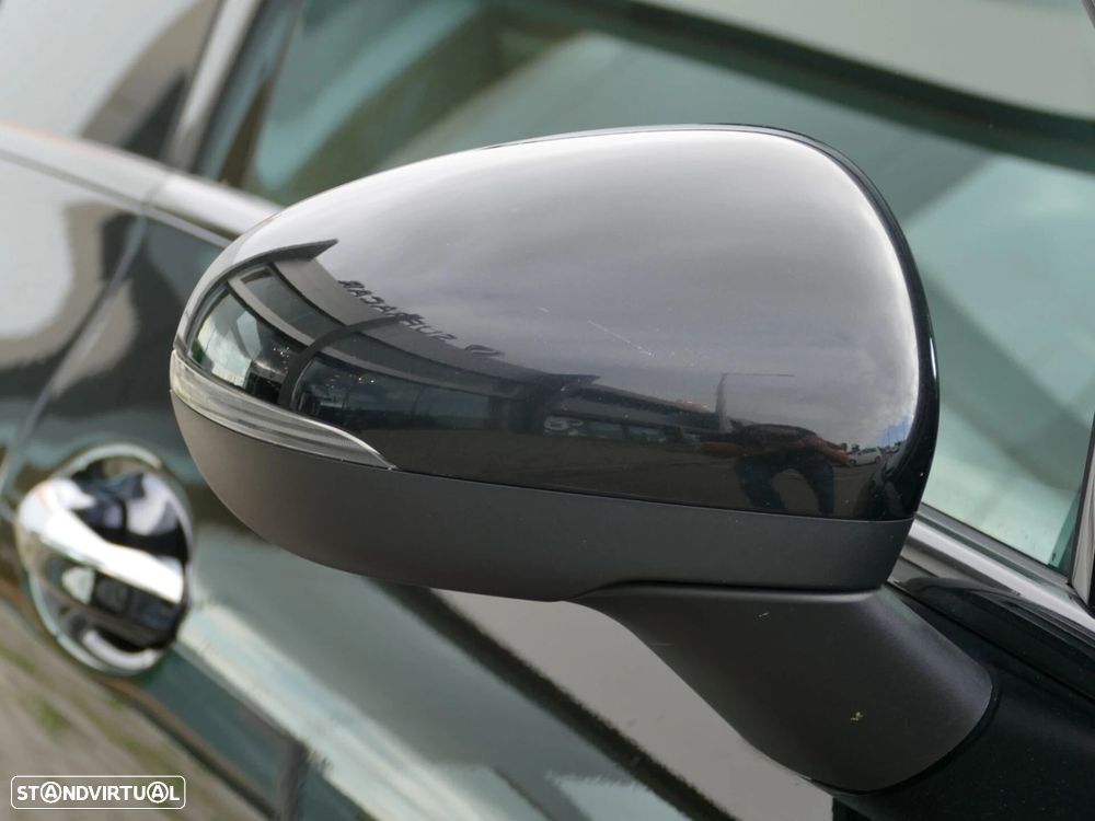 Mercedes-Benz CLA 250 e AMG Line - 12