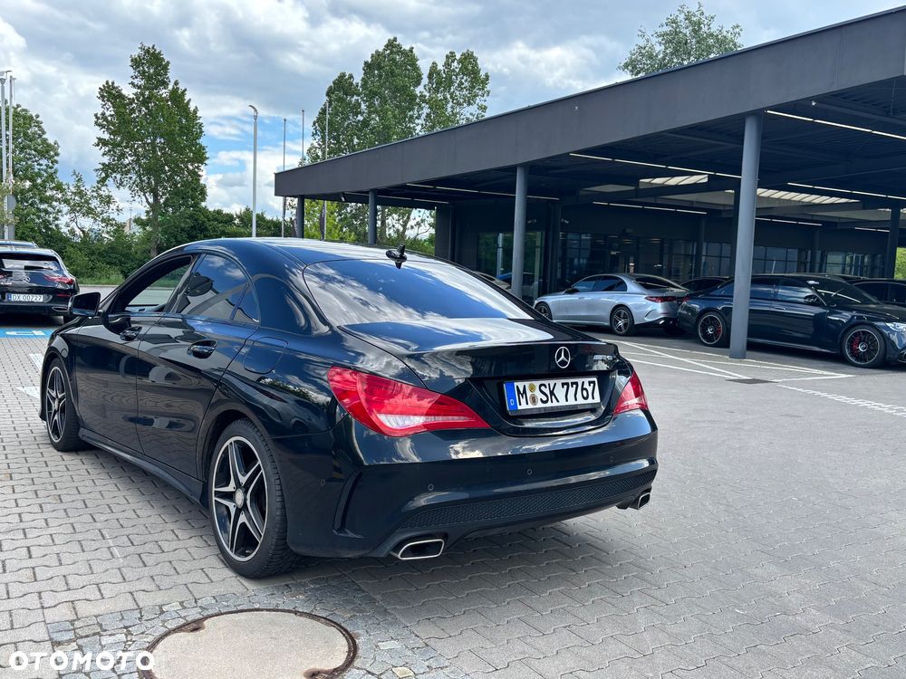 Mercedes-Benz CLA 180 7G-DCT AMG Line - 3