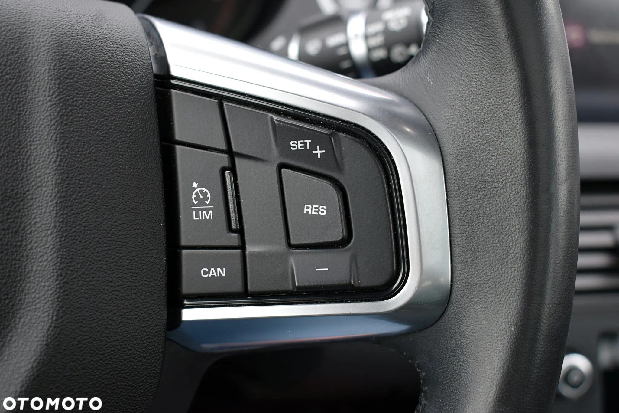 Land Rover Discovery Sport 2.0 D150 SE - 12