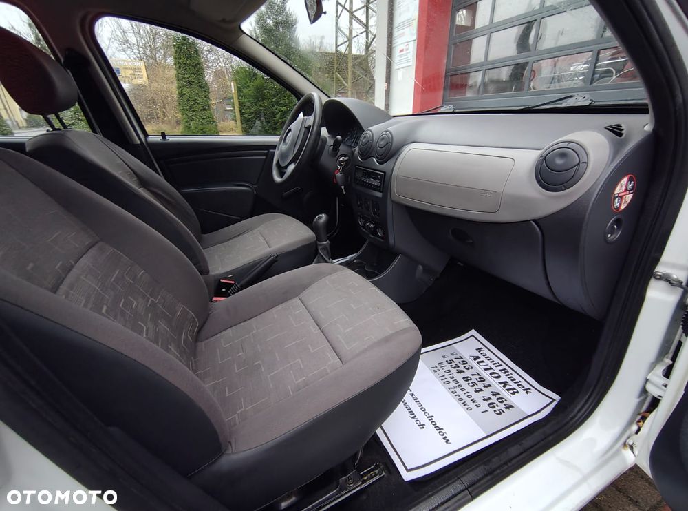 Dacia Sandero 1.4 MPI - 11