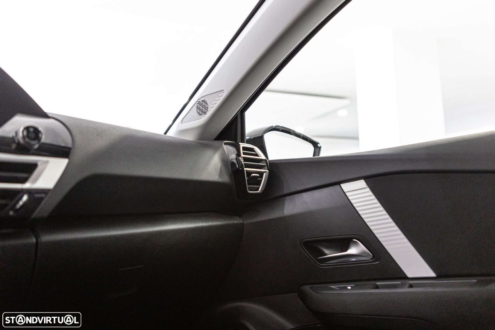 Citroën e-C4 50 kWh YOU - 17