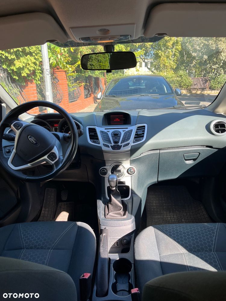 Ford Fiesta 1.4 Trend - 14