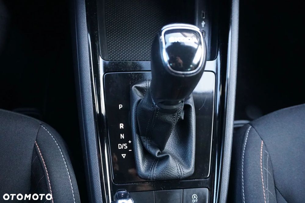 Skoda Kamiq 1.0 TSI Ambition DSG - 8