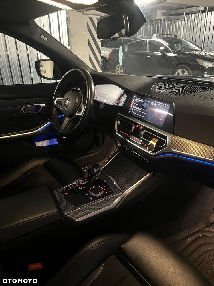 BMW Seria 3 320d xDrive M Sport Shadow - 7