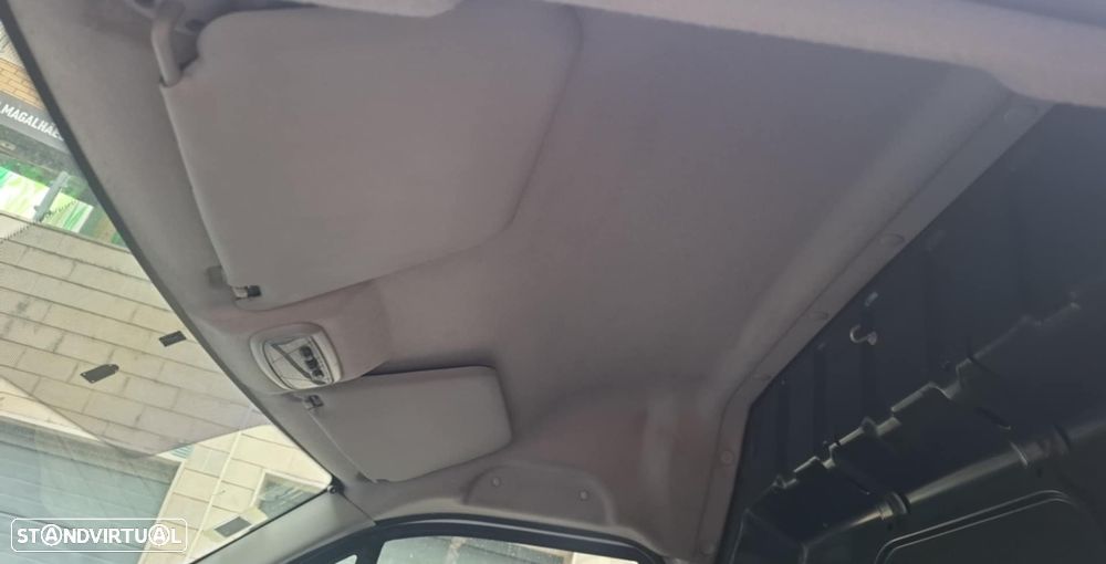 Ford CONNECT 1.8 TDCI - 17