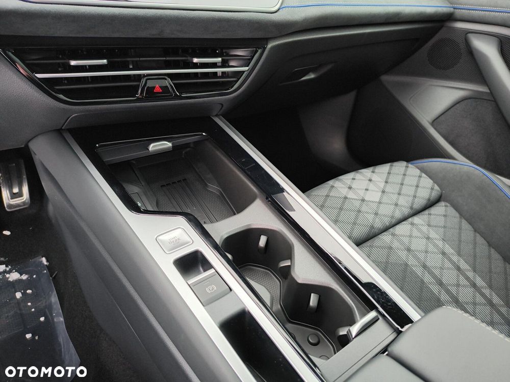 Volkswagen Passat Variant 2.0 TSI R-Line Plus DSG - 15