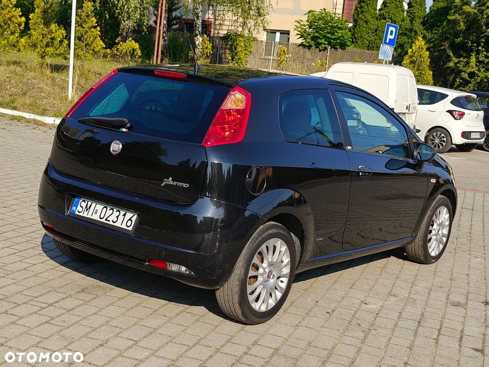 Fiat Grande Punto 1.4 8V Racing - 12