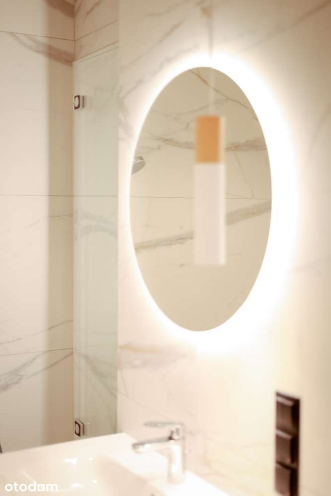 Bezpośrednio. Prestiżowy apartament  w Towarowa Towers