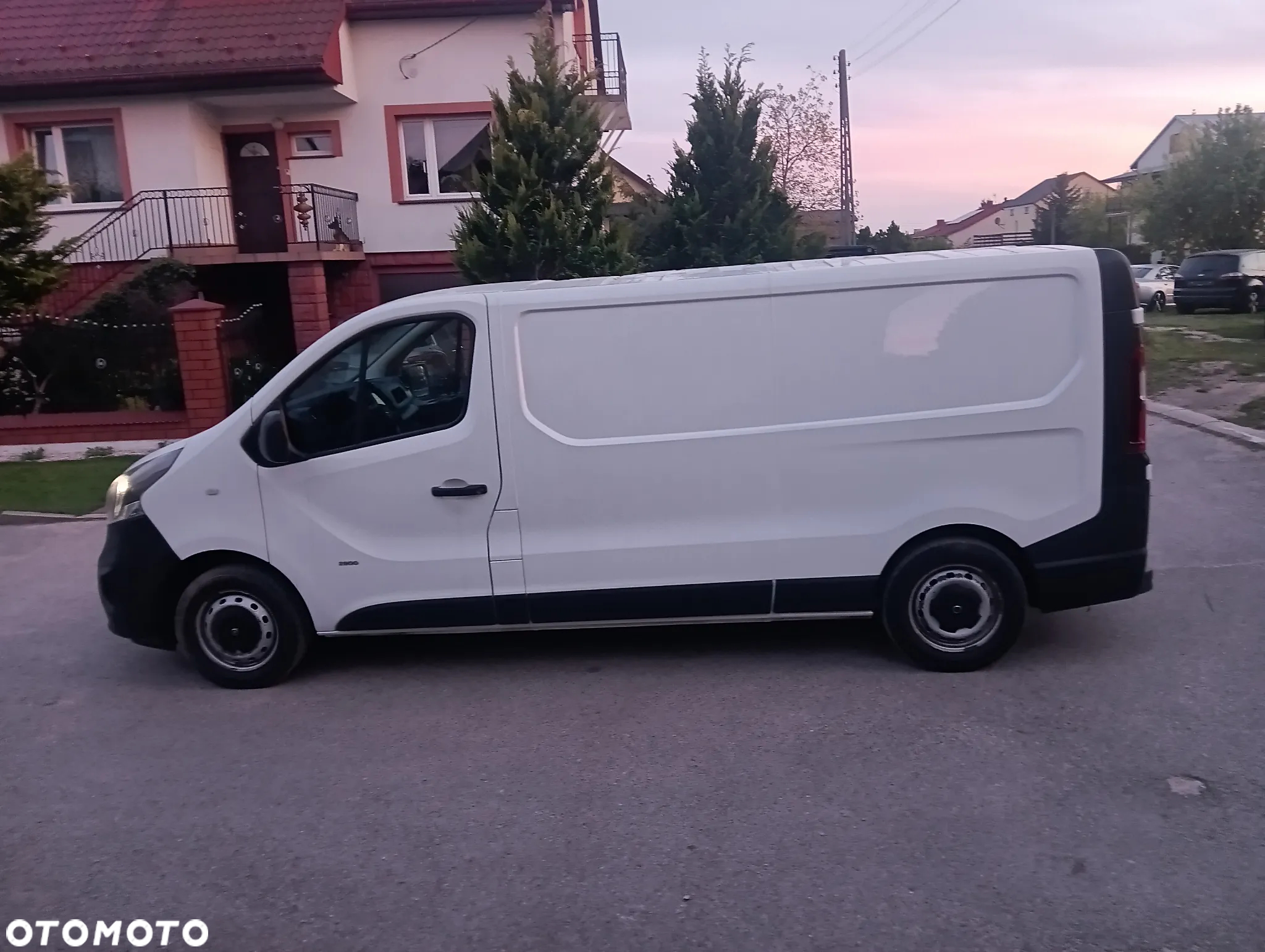Opel Vivaro - 19