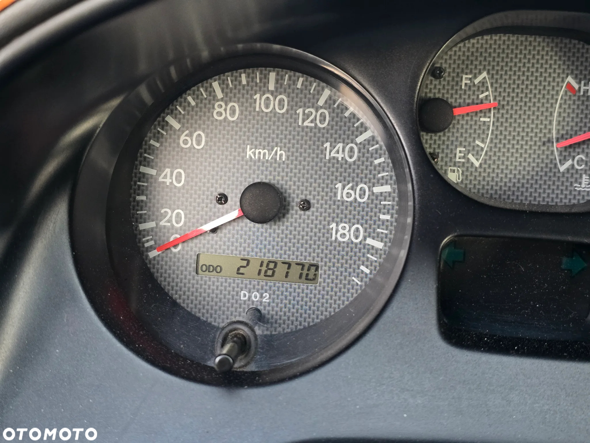 Toyota RAV4 2.0 GLi - 10