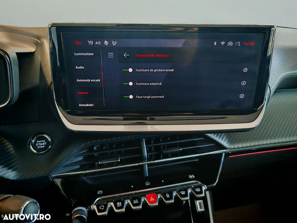 Peugeot 2008 PureTech 130 EAT8 GT - 33