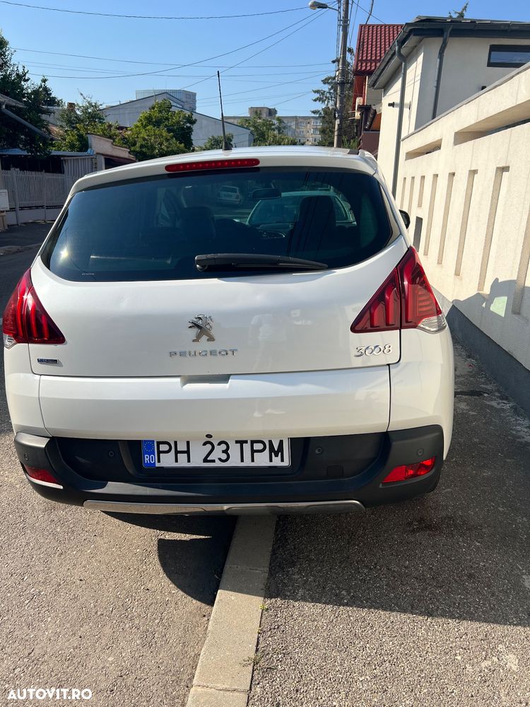 Peugeot 3008 1.2 PureTech Turbo S&S Allure - 13