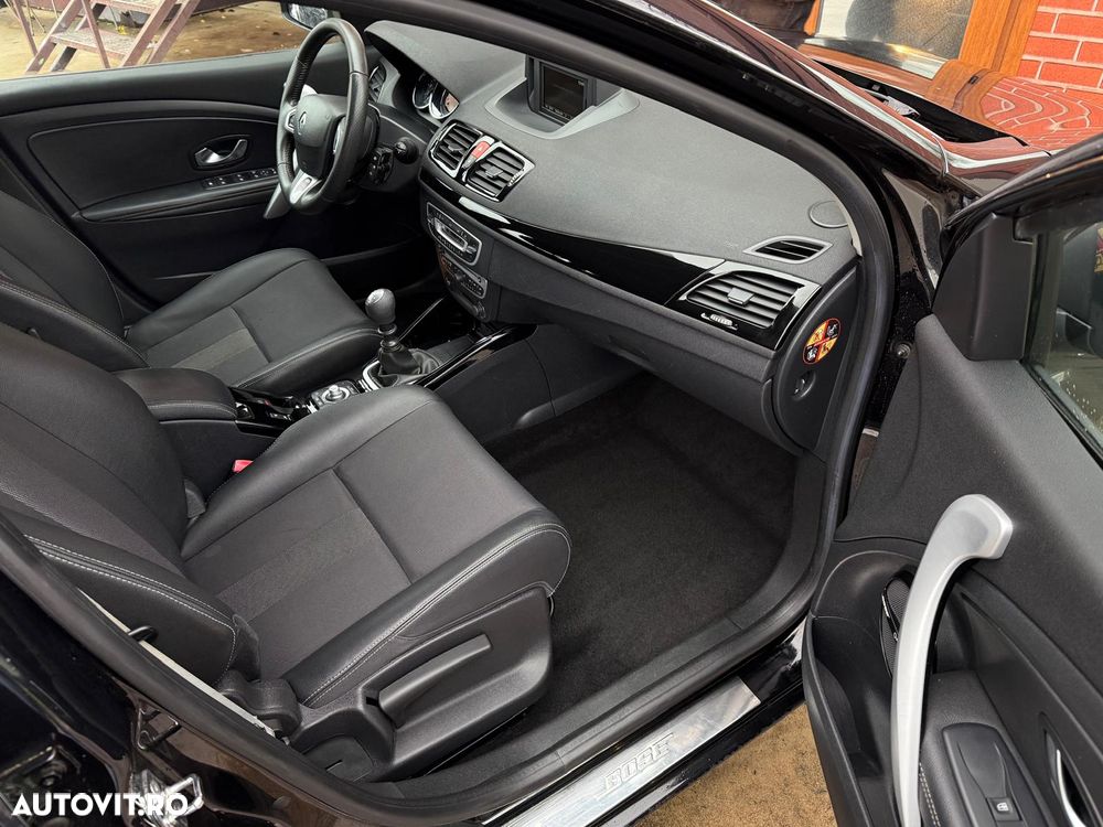 Renault Megane Grandtour TCe 130 BOSE Edition - 18