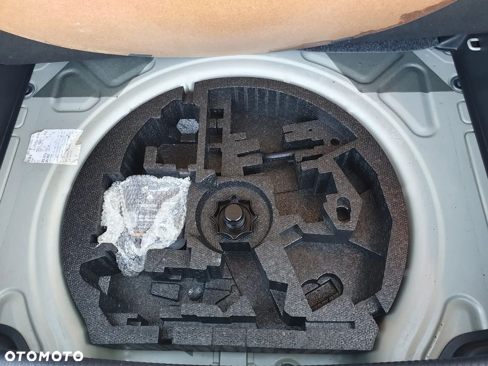 Volkswagen Golf Plus 1.2 TSI Life - 32