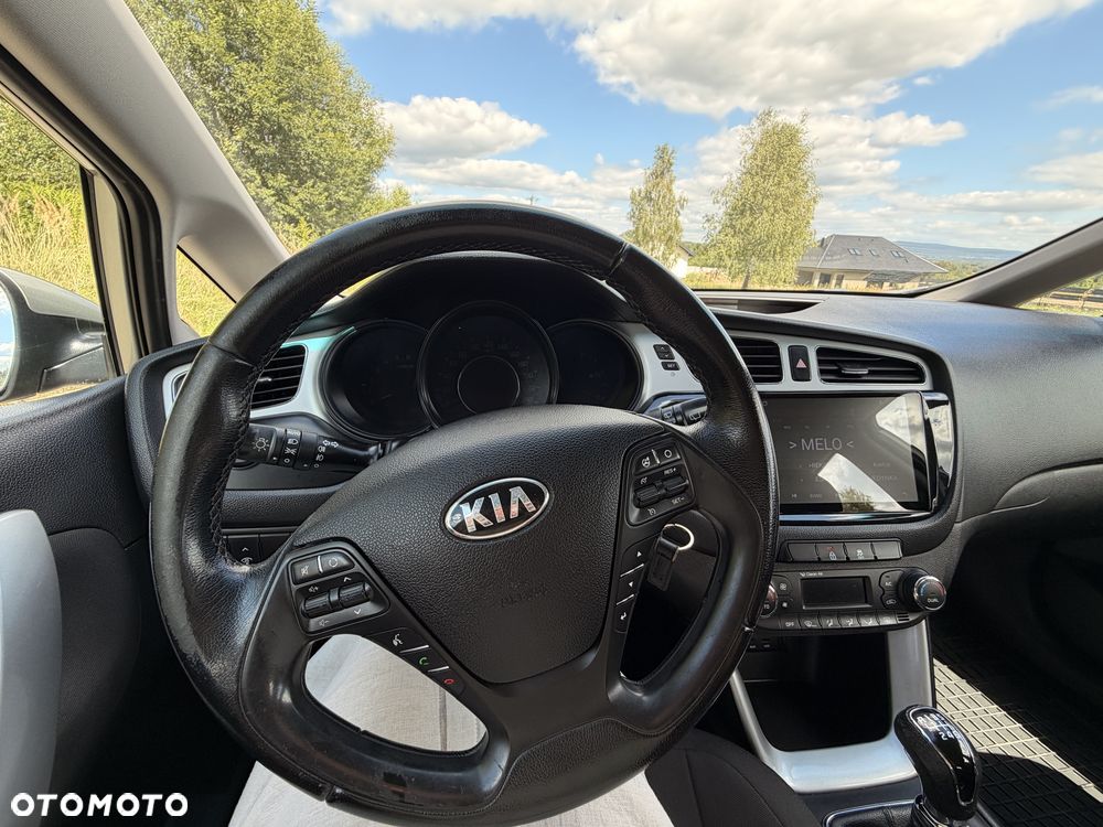 Kia Ceed - 4