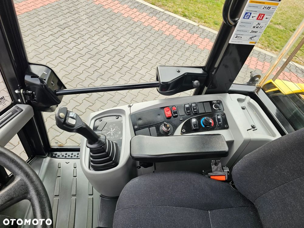 Caterpillar 906 M - 10