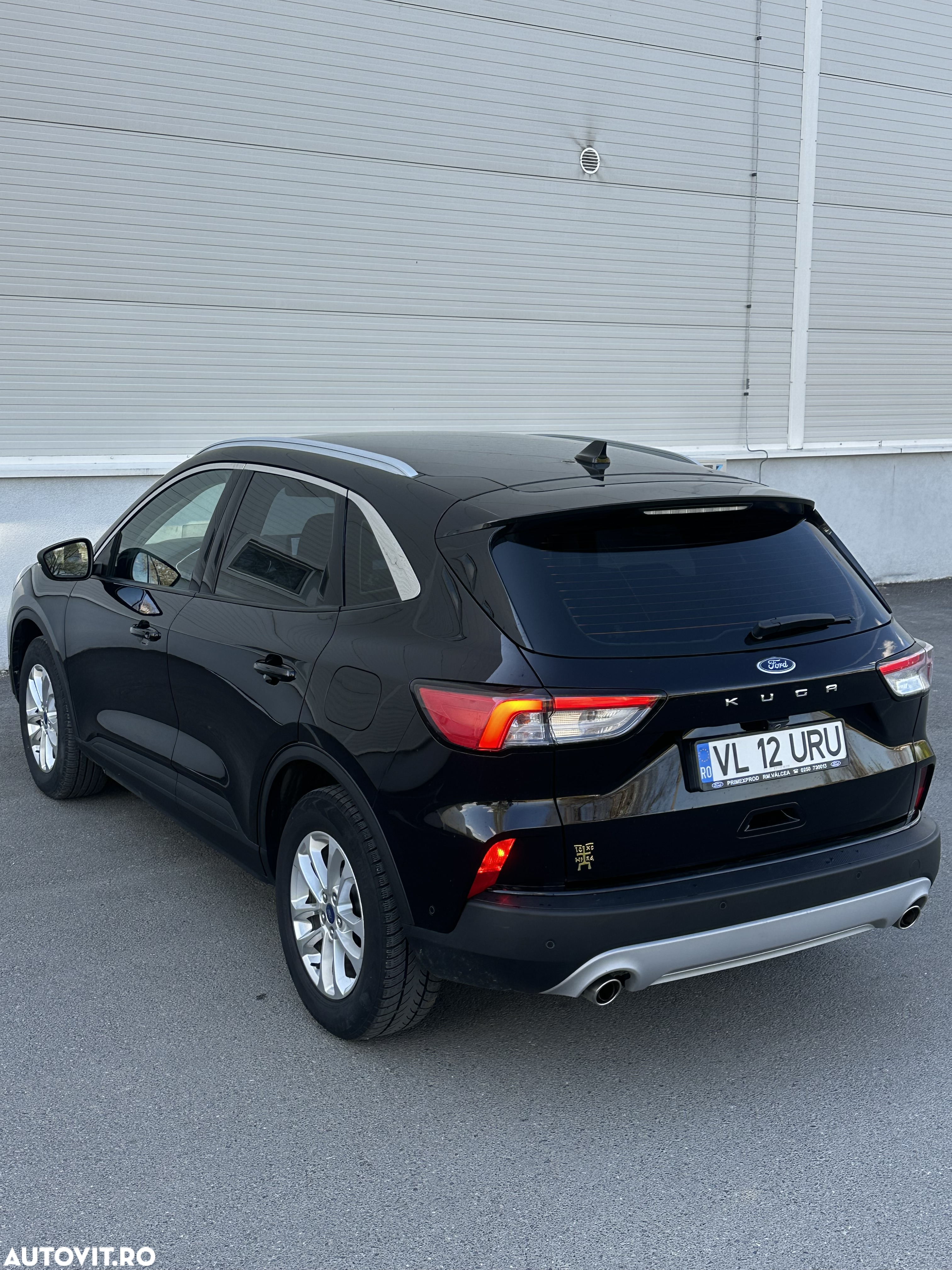 Ford Kuga 1.5 EcoBoost FWD Titanium - 11