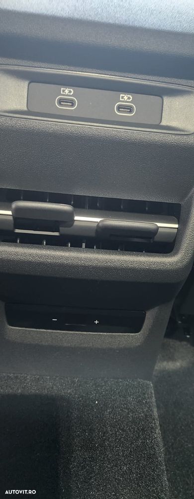 Audi Q3 2.0 35 TDI S tronic quattro S Line - 23