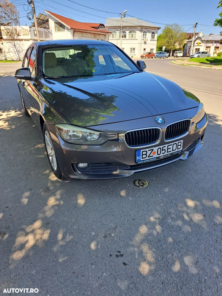 BMW Seria 3 318d Blue Performance Luxury Line - 10