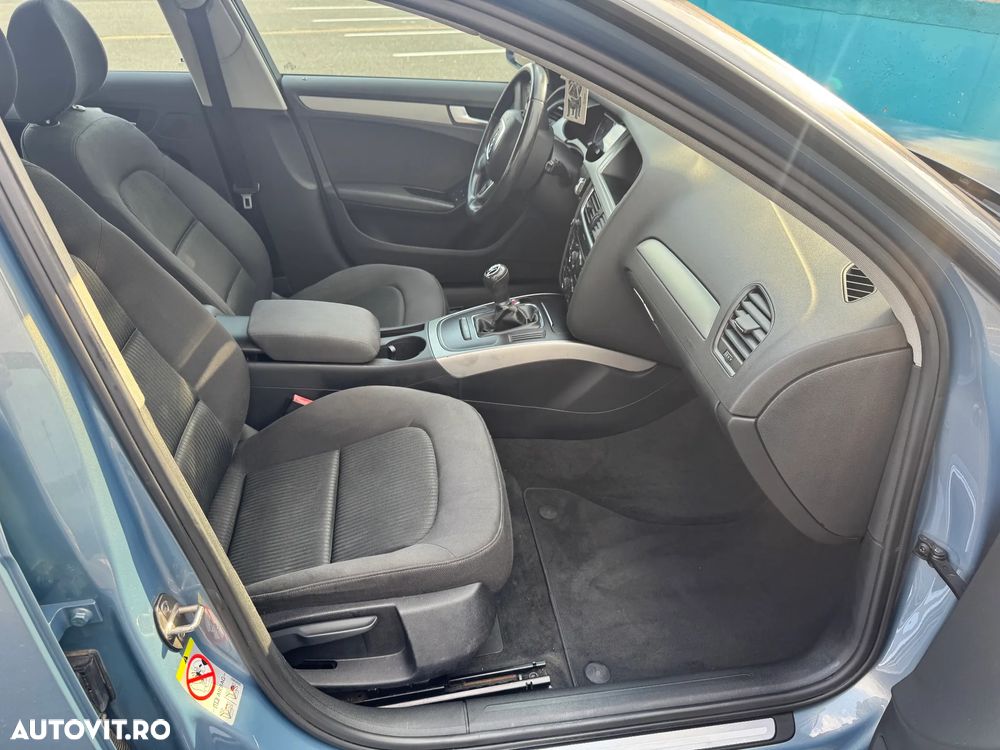 Audi A4 2.0 TDI B8 - 23