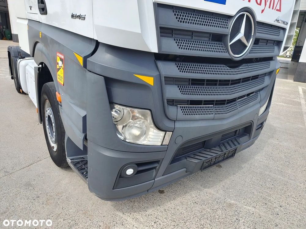 Mercedes-Benz ACTROS 1845 315/70R22,5 - 16