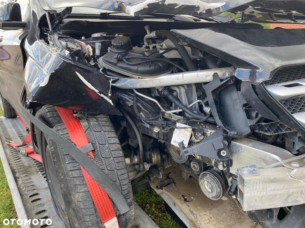 Mercedes-Benz GLA 250 4Matic 7G-DCT AMG Line - 4