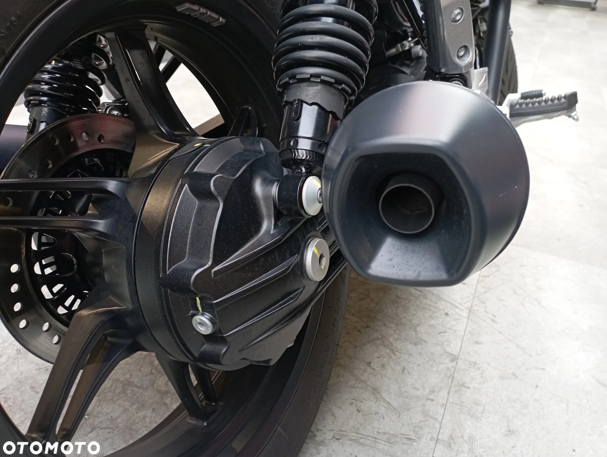 Moto Guzzi V7 - 18