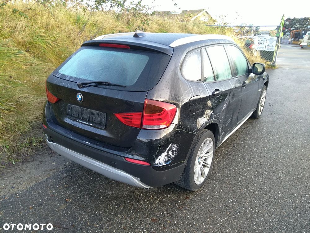 BMW X1 sDrive18d - 12