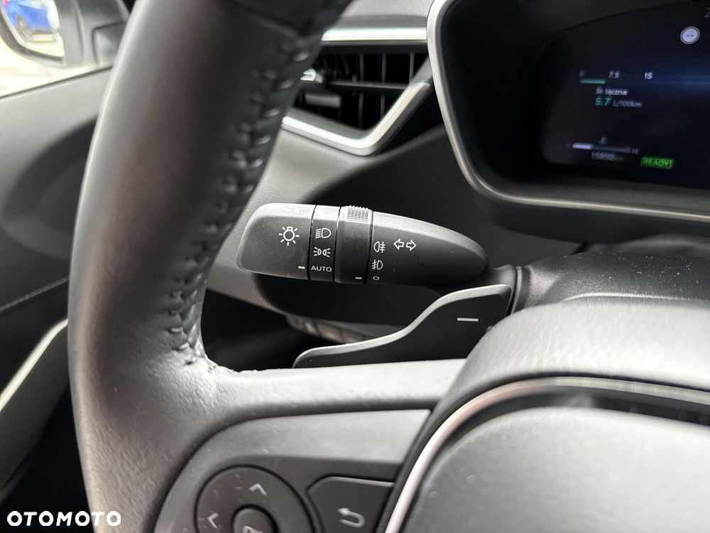 Toyota Corolla 2.0 Hybrid Comfort - 22