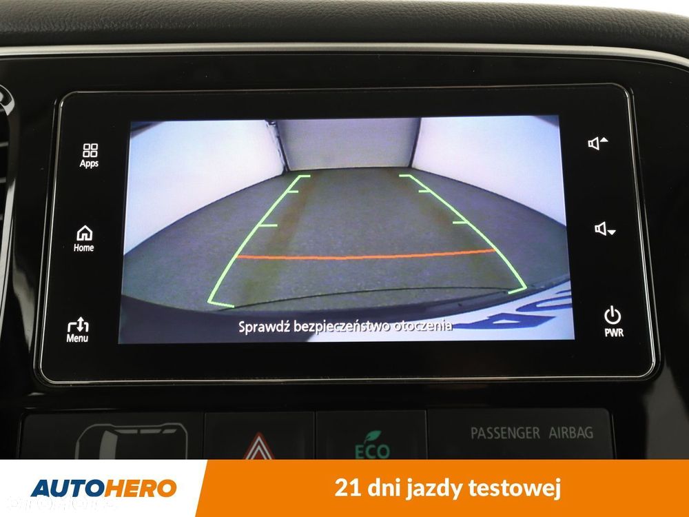 Mitsubishi Outlander - 23