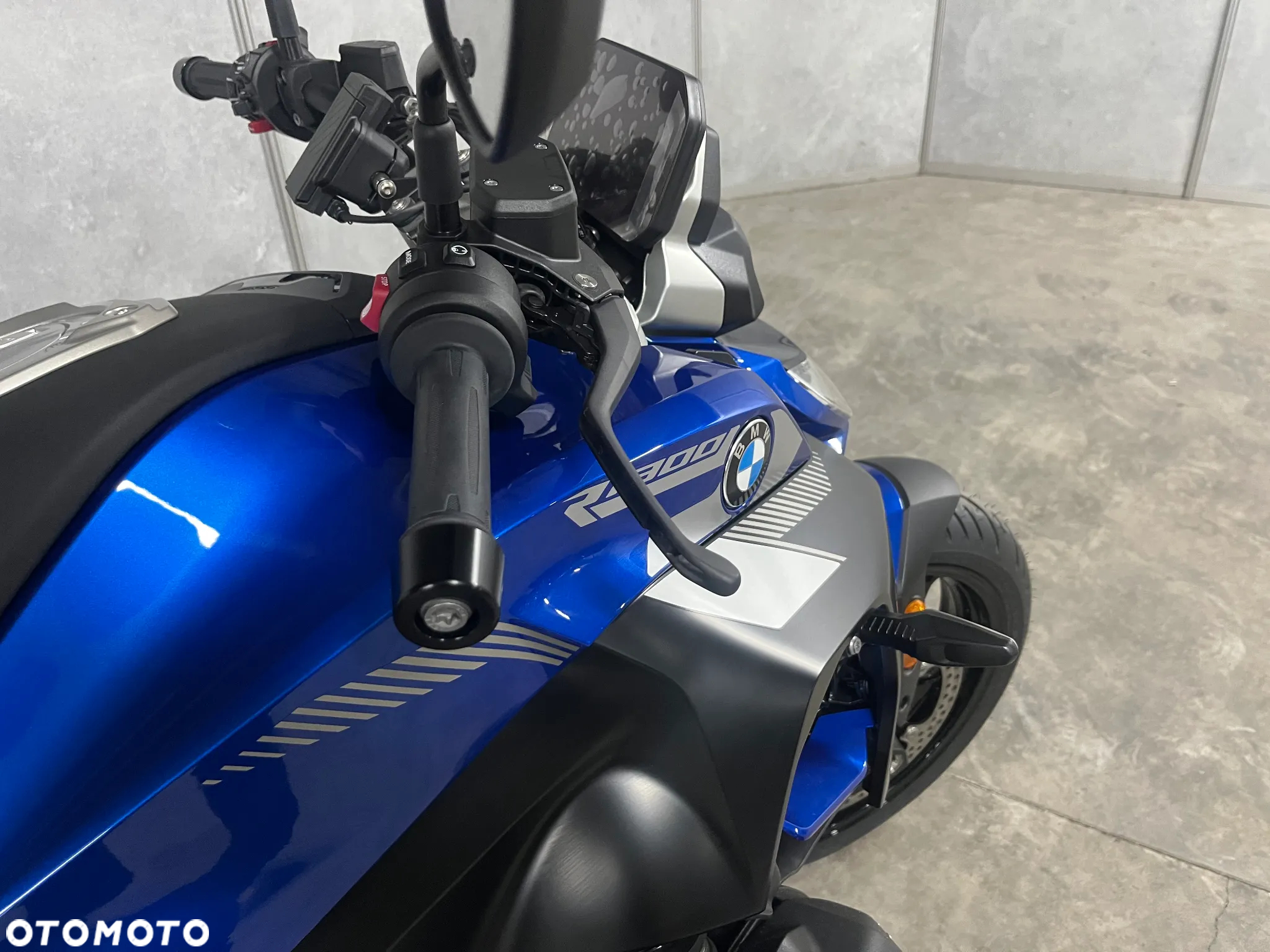 BMW R - 9