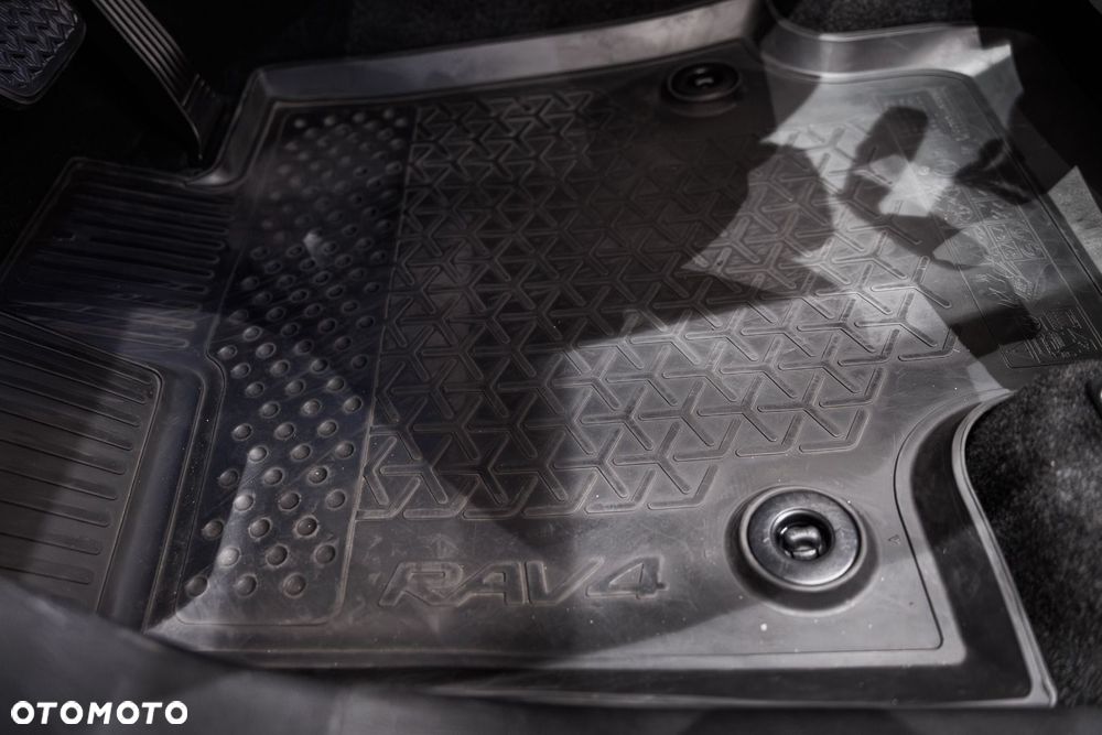 Toyota RAV4 2.5 Hybrid Executive 4x4 - 36