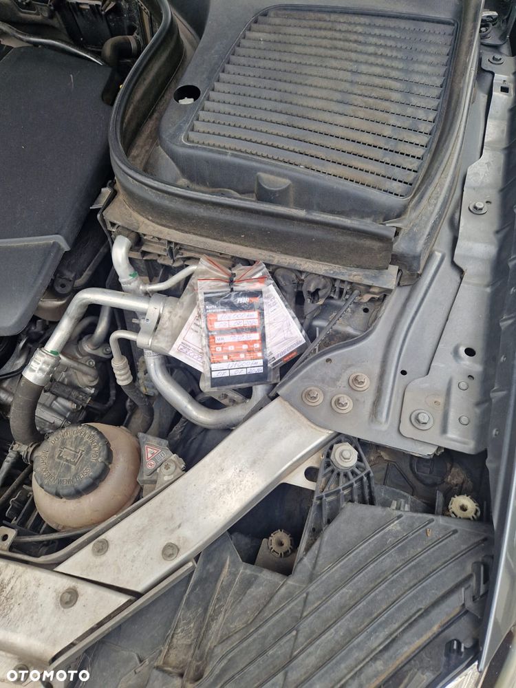 Mercedes-Benz GLC - 13