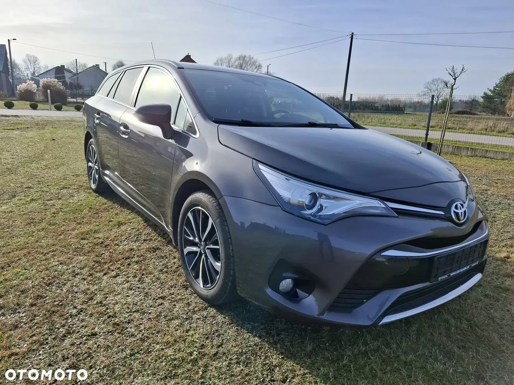 Toyota Avensis 2.0 D-4D Prestige - 6