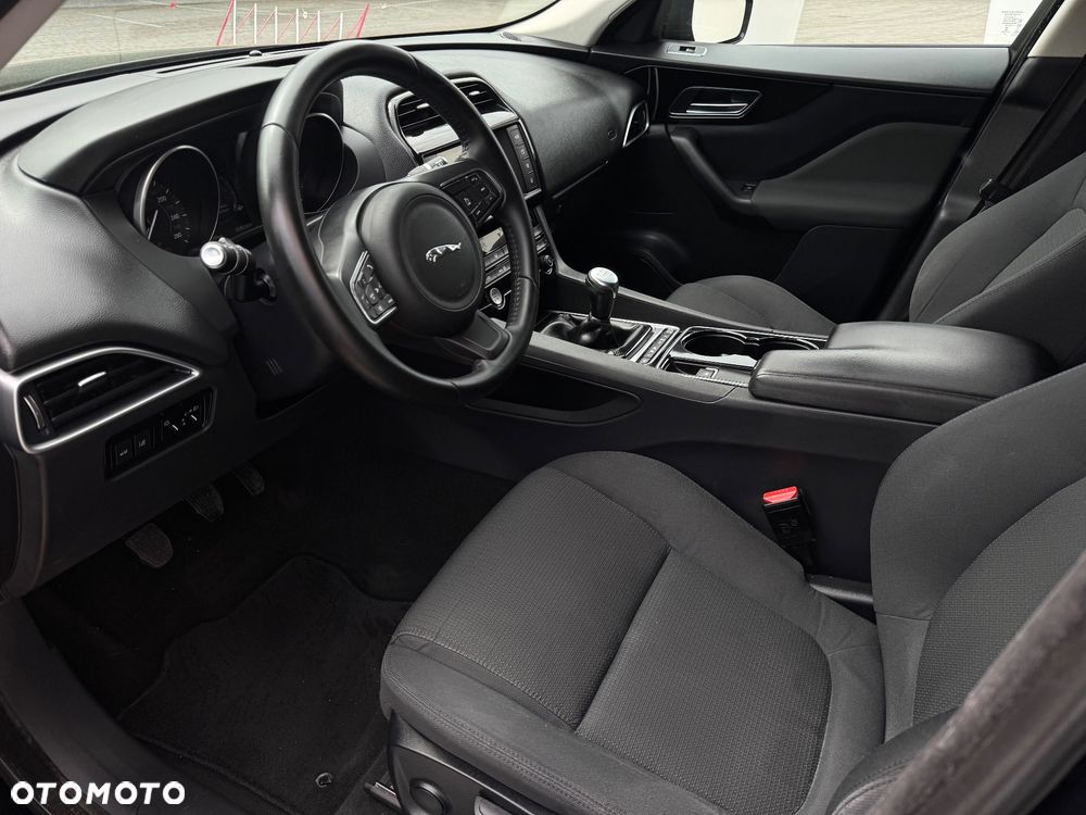 Jaguar F-Pace 20d AWD R-Sport - 27