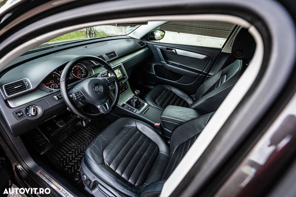VOLKSWAGEN Passat 2011 — imagine 12