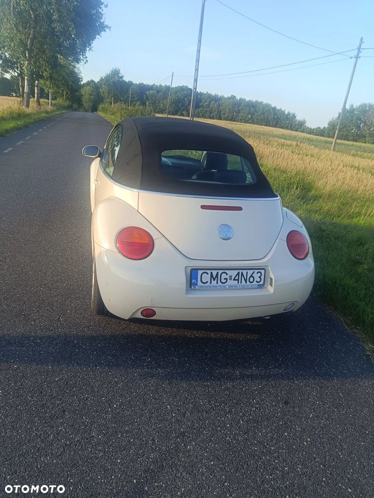 Volkswagen New Beetle - 6