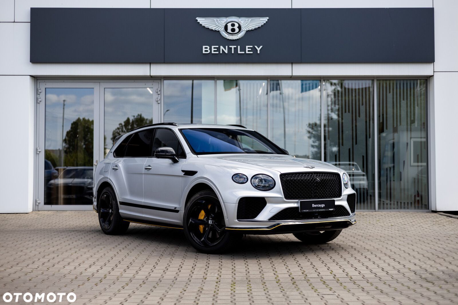 Bentley Bentayga - 1