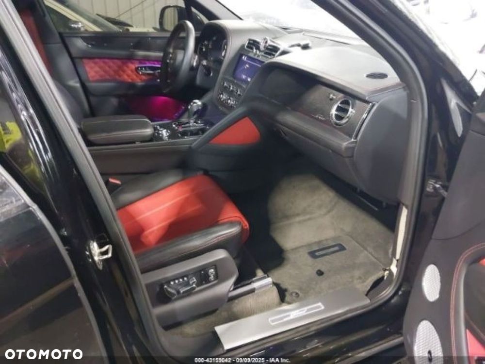 Bentley Bentayga - 9