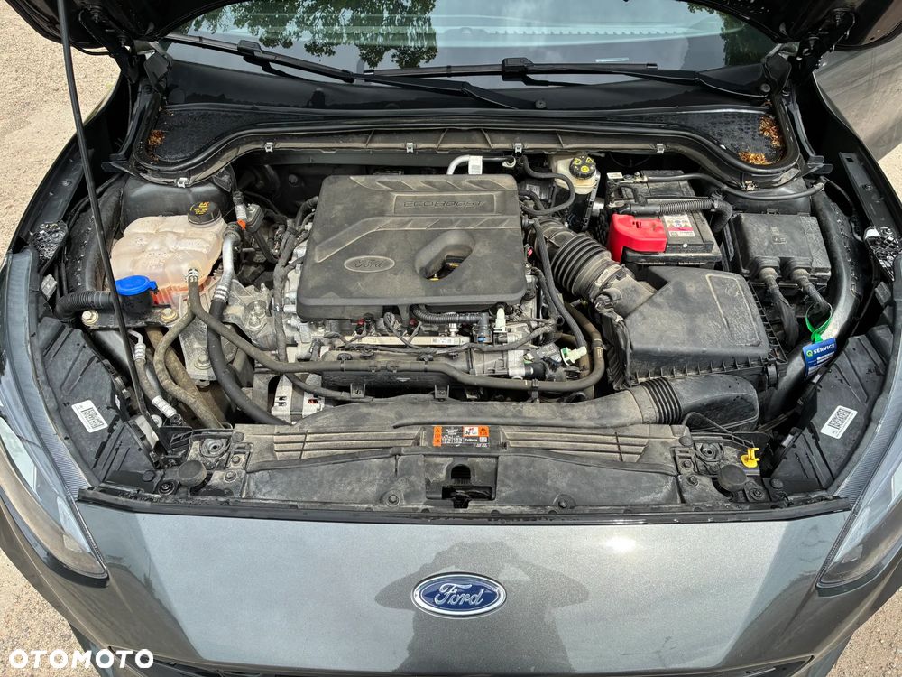 Ford Focus 1.5 EcoBoost ST-Line X - 11