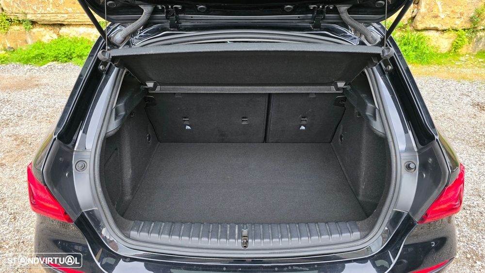 BMW 116 d Line Sport Auto - 58