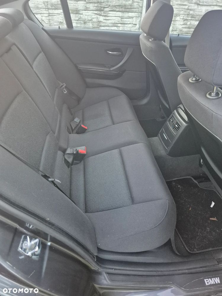 BMW Seria 3 318i - 16