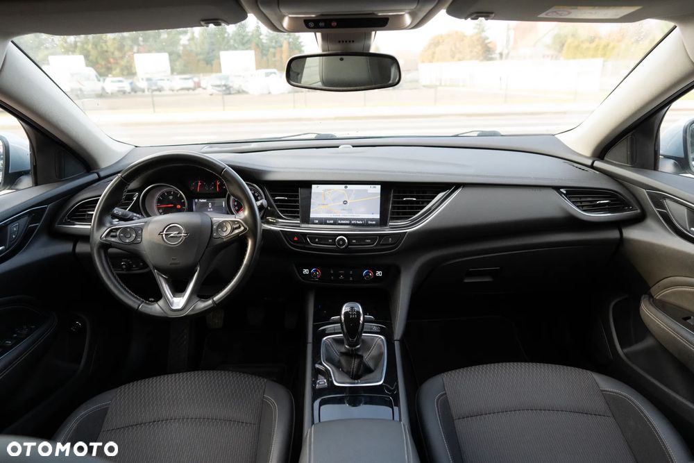 Opel Insignia 1.5 T Innovation S&S - 17