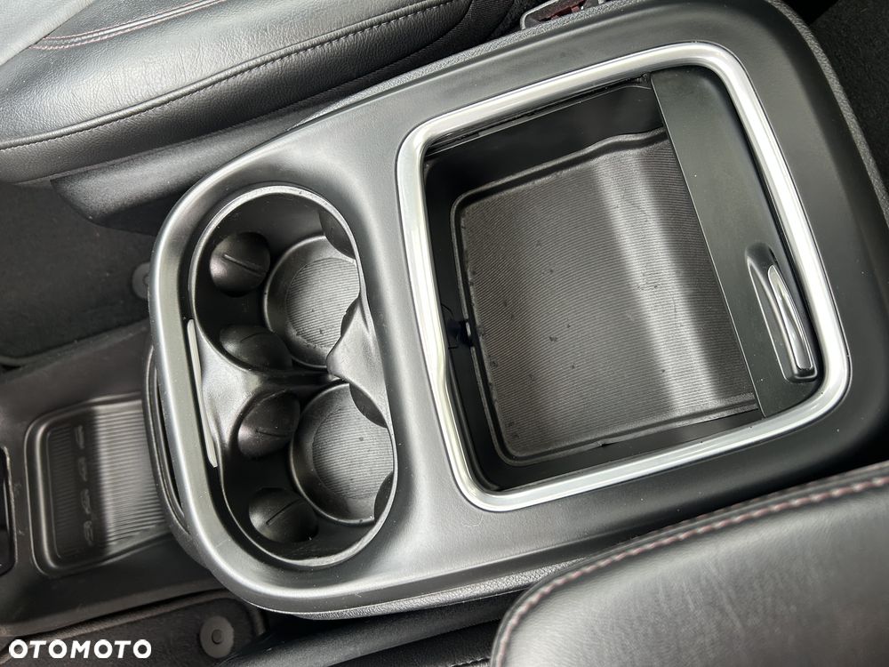 Chrysler Pacifica - 17