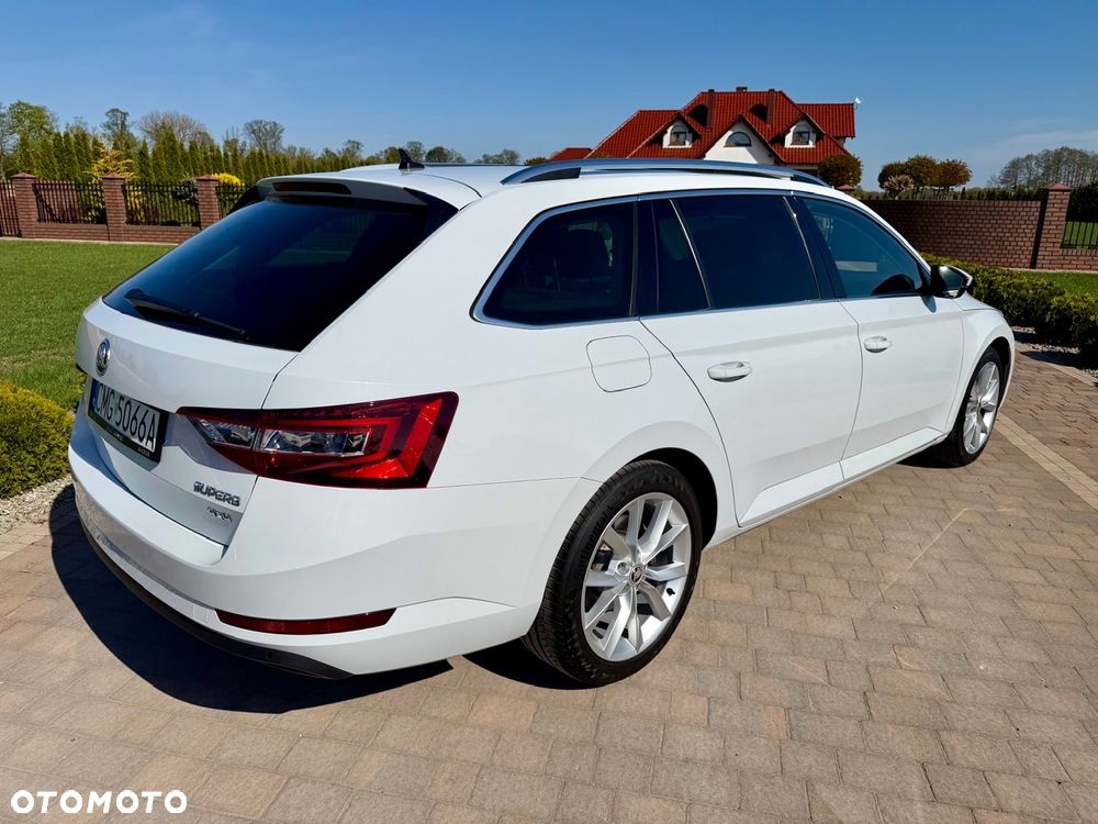 Skoda Superb 2.0 TDI DSG L&K - 12