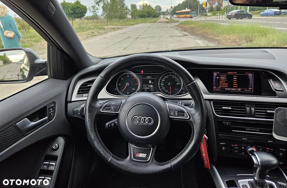 Audi A4 Avant 2.0 TDI DPF multitronic S line Sportpaket - 10
