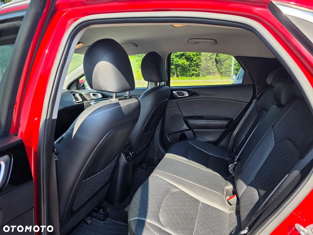 Kia XCeed 1.6 CRDi mHEV L DCT - 20