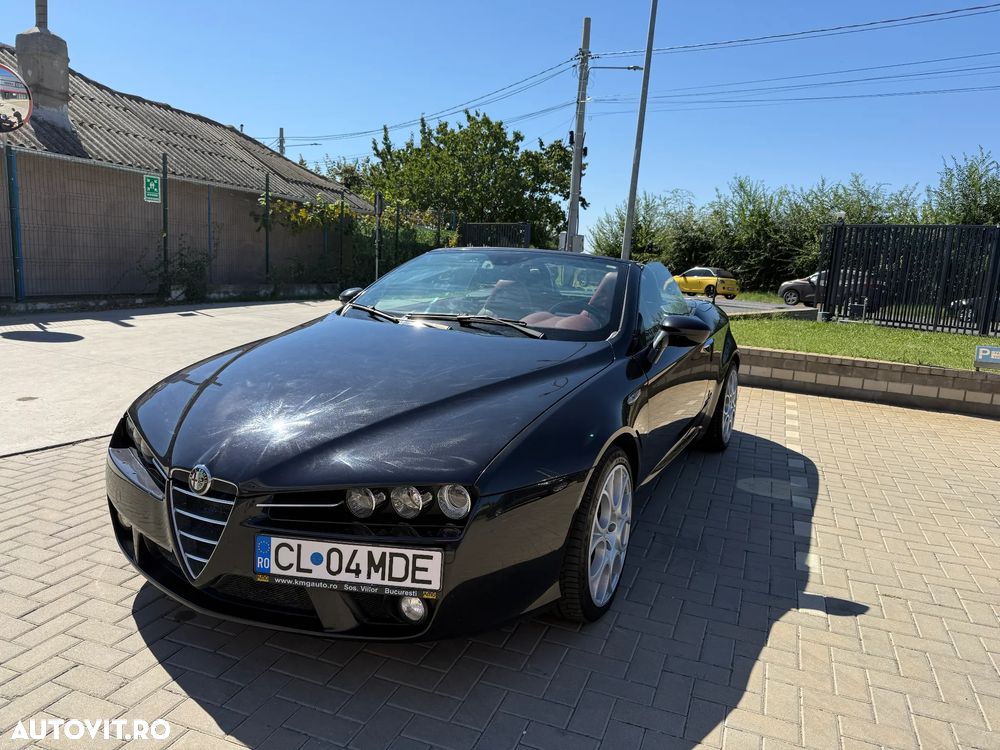 Alfa Romeo Spider - 1