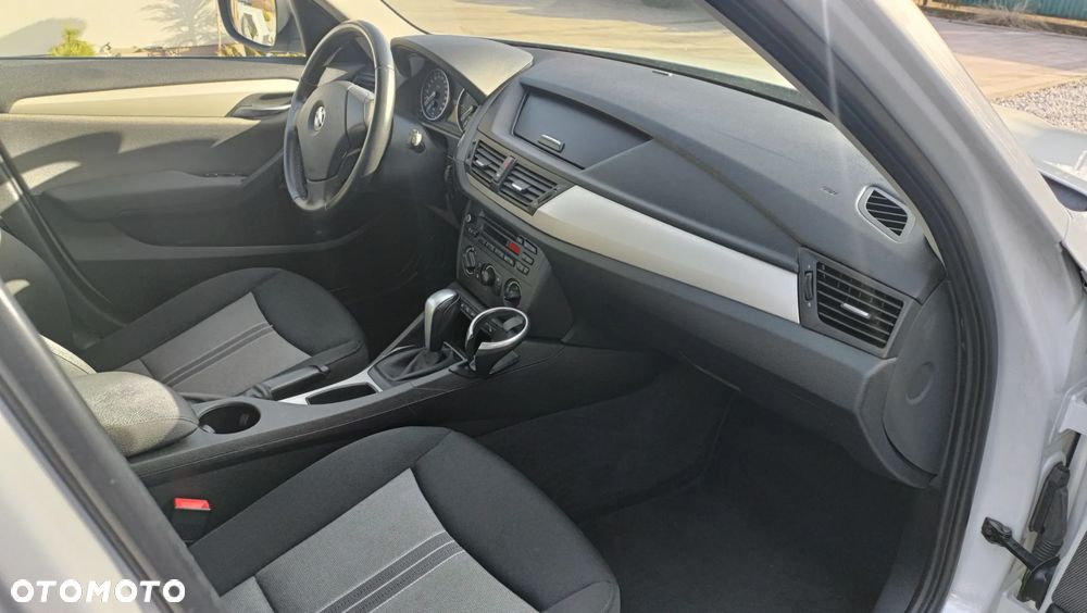 BMW X1 sDrive18i - 13