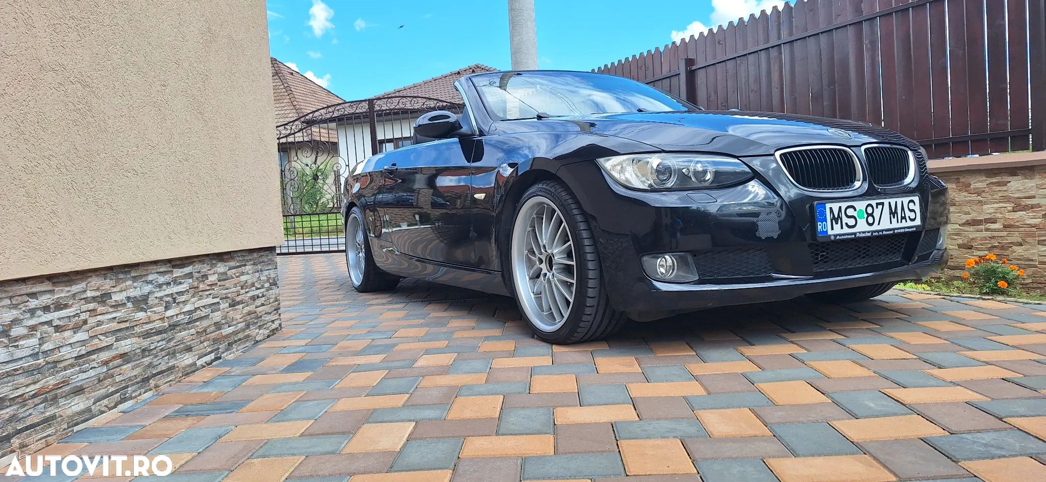 BMW Seria 3 320i Cabrio - 1